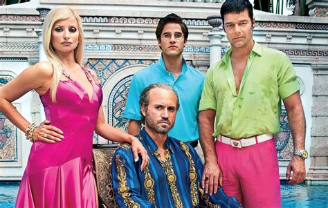 omicidio gianni versace serie|L'omicidio di Gianni Versace su Netflix: Donatella contro .